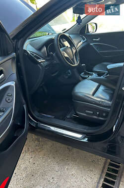 Внедорожник / Кроссовер Hyundai Santa FE 2013 в 
