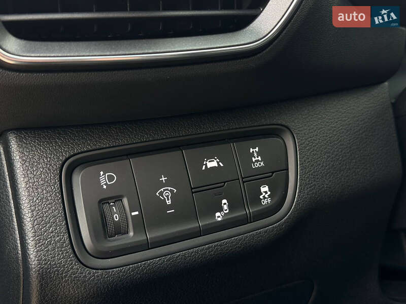 Внедорожник / Кроссовер Hyundai Santa FE 2020 в Ивано-Франковске