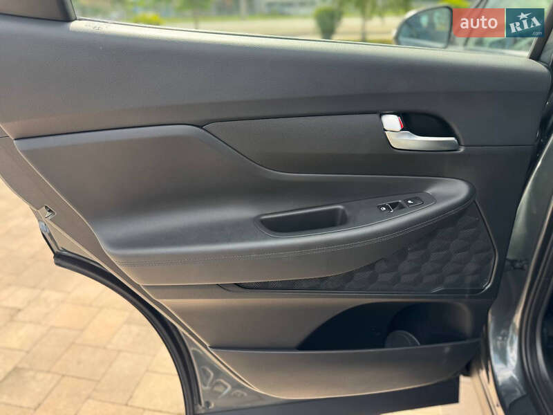 Внедорожник / Кроссовер Hyundai Santa FE 2020 в Ивано-Франковске