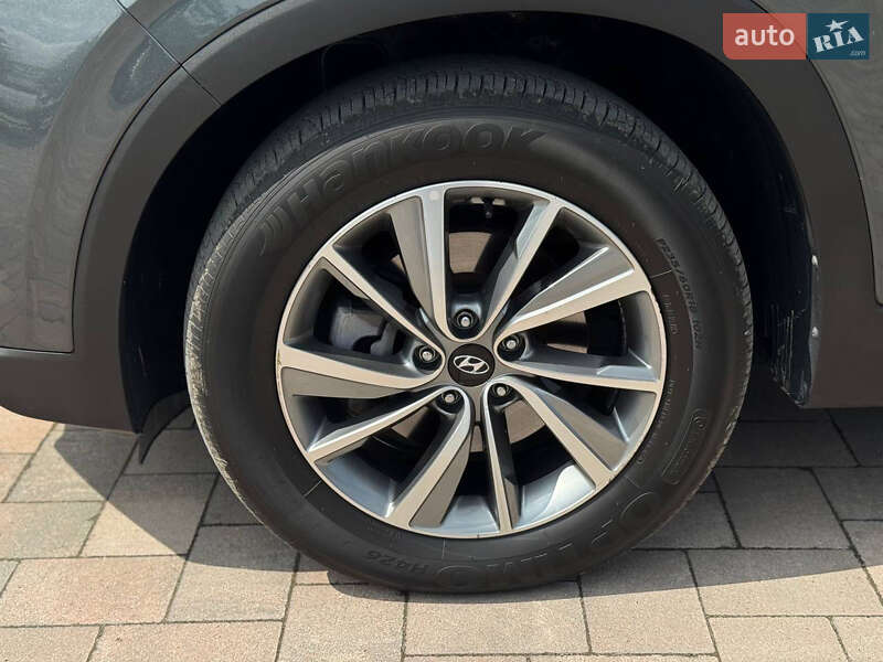 Внедорожник / Кроссовер Hyundai Santa FE 2020 в Ивано-Франковске