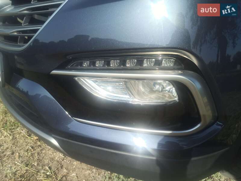 Позашляховик / Кросовер Hyundai Santa FE 2016 в Одесі