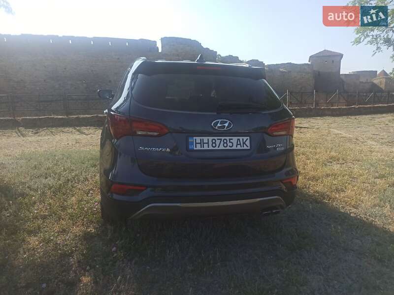 Позашляховик / Кросовер Hyundai Santa FE 2016 в Одесі