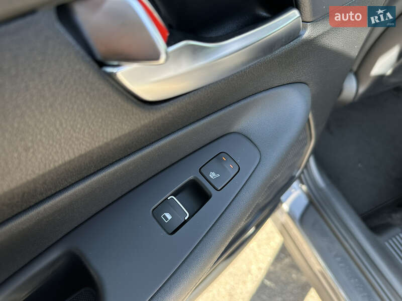 Позашляховик / Кросовер Hyundai Santa FE 2019 в Одесі