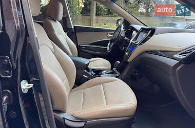 Внедорожник / Кроссовер Hyundai Santa FE 2013 в 