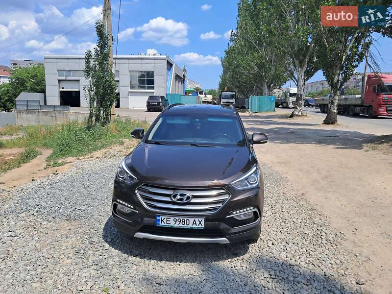 Позашляховик / Кросовер Hyundai Santa FE 2017 в Дніпрі