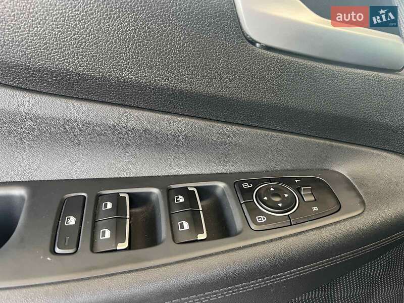 Позашляховик / Кросовер Hyundai Santa FE 2021 в Миколаєві