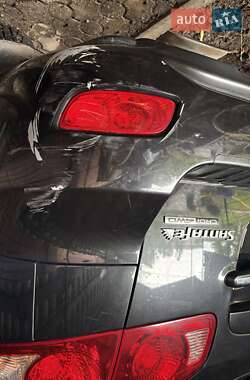 Внедорожник / Кроссовер Hyundai Santa FE 2006 в 