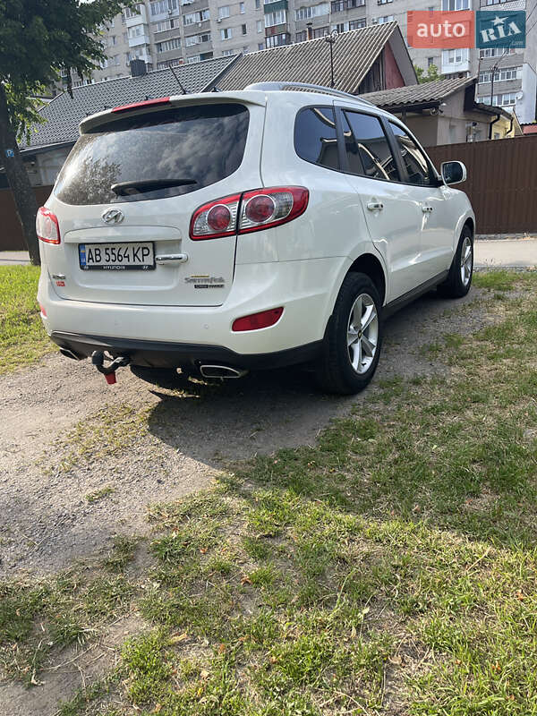 Позашляховик / Кросовер Hyundai Santa FE 2011 в Вінниці
