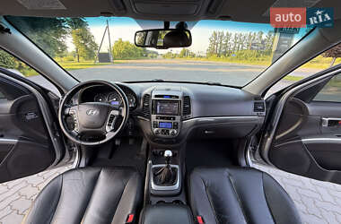 Внедорожник / Кроссовер Hyundai Santa FE 2011 в 