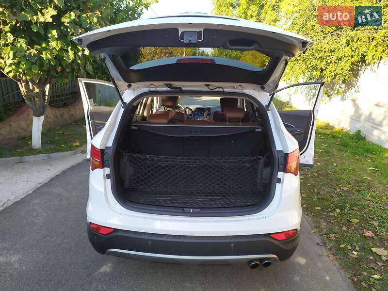 Внедорожник / Кроссовер Hyundai Santa FE 2013 в Киеве