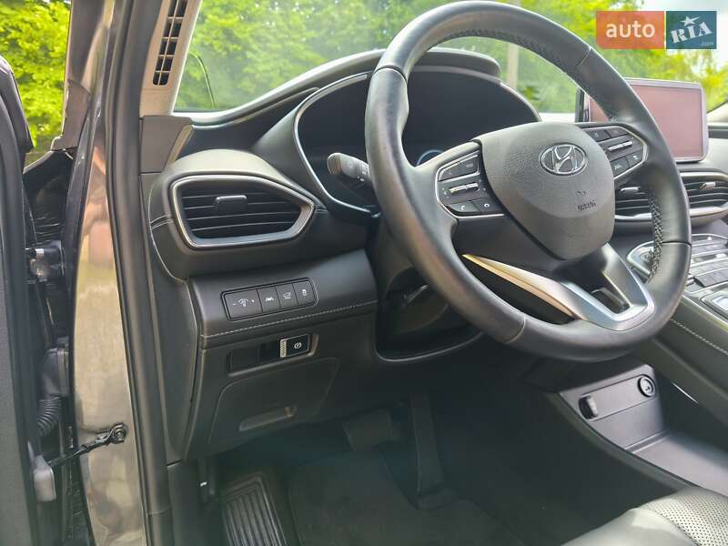 Внедорожник / Кроссовер Hyundai Santa FE 2021 в Львове