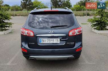 Позашляховик / Кросовер Hyundai Santa FE 2011 в 