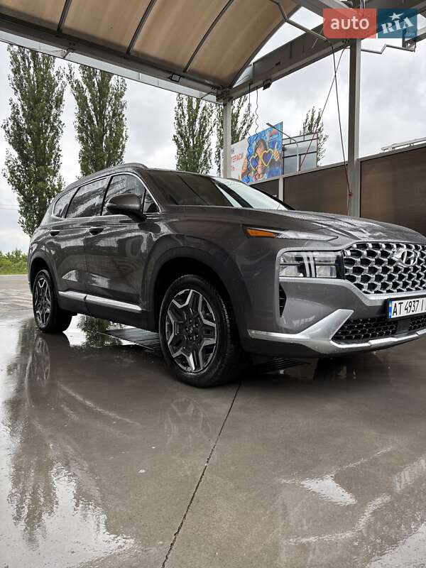 Внедорожник / Кроссовер Hyundai Santa FE 2022 в 