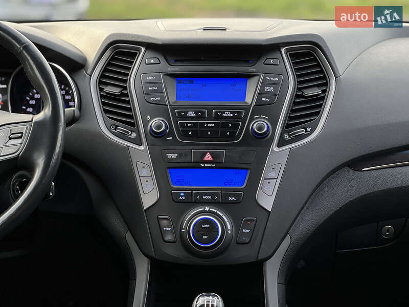 Позашляховик / Кросовер Hyundai Santa FE 2013 в Ужгороді