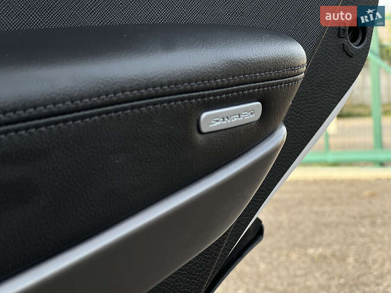 Позашляховик / Кросовер Hyundai Santa FE 2013 в Ужгороді