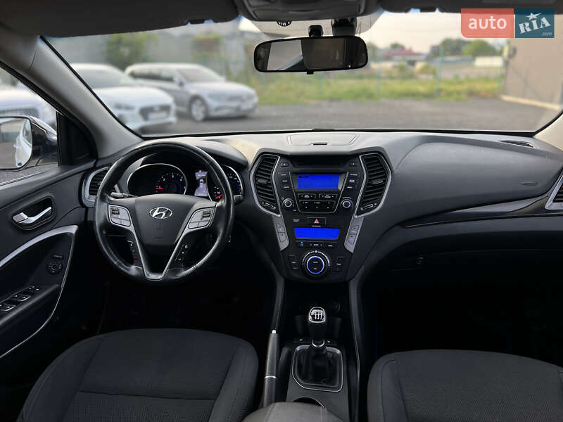 Позашляховик / Кросовер Hyundai Santa FE 2013 в Ужгороді