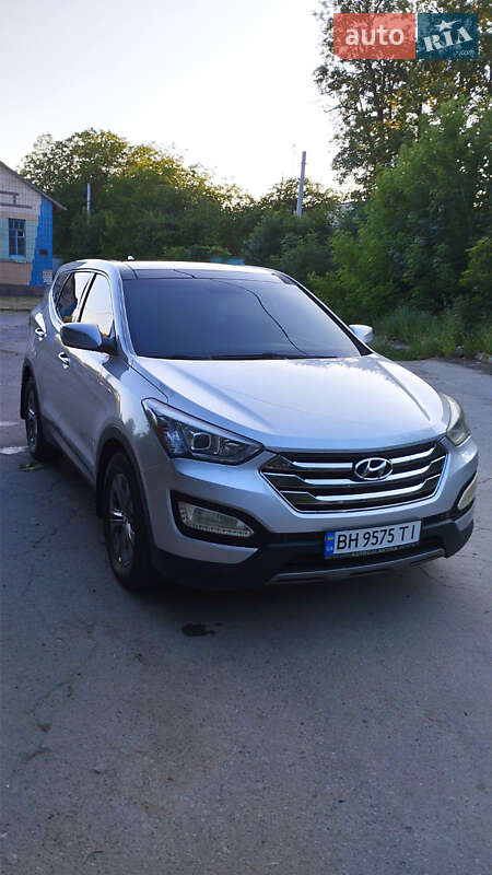 Позашляховик / Кросовер Hyundai Santa FE 2012 в Саврані