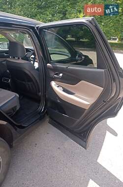 Внедорожник / Кроссовер Hyundai Santa FE 2023 в 