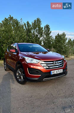 Внедорожник / Кроссовер Hyundai Santa FE 2015 в 