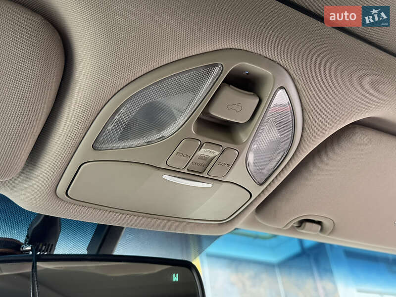 Позашляховик / Кросовер Hyundai Santa FE 2012 в Києві