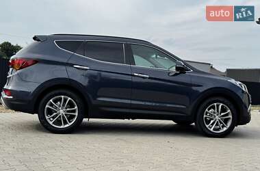 Позашляховик / Кросовер Hyundai Santa FE 2016 в 
