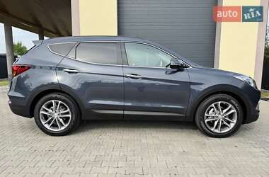 Позашляховик / Кросовер Hyundai Santa FE 2016 в 