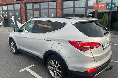 Позашляховик / Кросовер Hyundai Santa FE 2014 в 