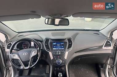 Позашляховик / Кросовер Hyundai Santa FE 2014 в 