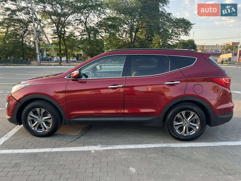 Позашляховик / Кросовер Hyundai Santa FE 2014 в Києві