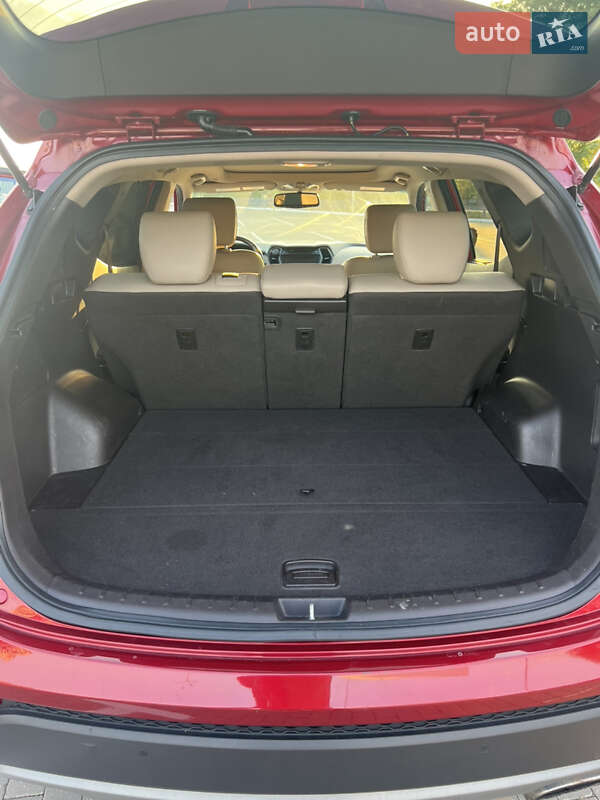 Позашляховик / Кросовер Hyundai Santa FE 2014 в Києві