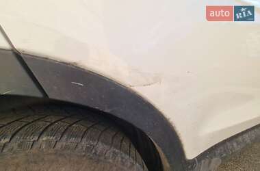 Внедорожник / Кроссовер Hyundai Santa FE 2016 в 