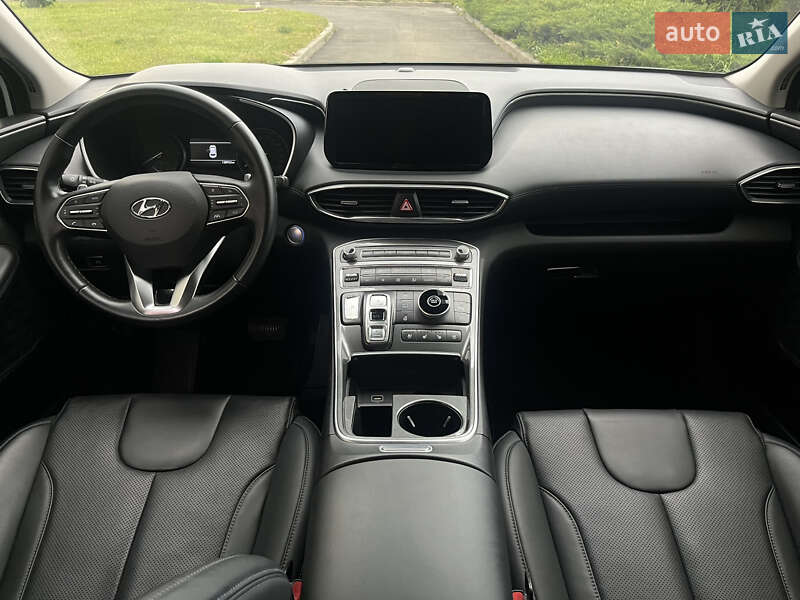 Позашляховик / Кросовер Hyundai Santa FE 2021 в Умані