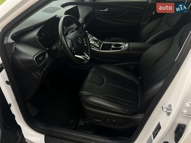Позашляховик / Кросовер Hyundai Santa FE 2021 в Умані