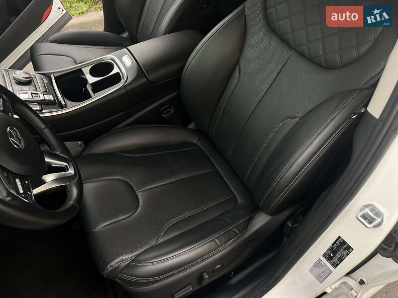 Позашляховик / Кросовер Hyundai Santa FE 2021 в Умані