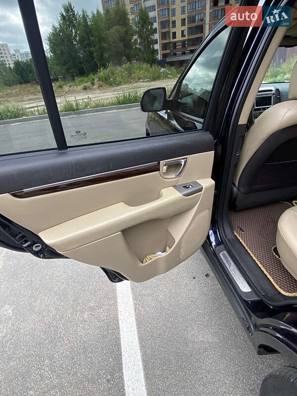 Внедорожник / Кроссовер Hyundai Santa FE 2012 в Носовке