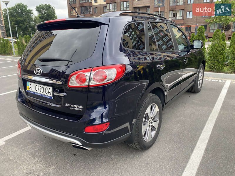 Внедорожник / Кроссовер Hyundai Santa FE 2012 в Носовке