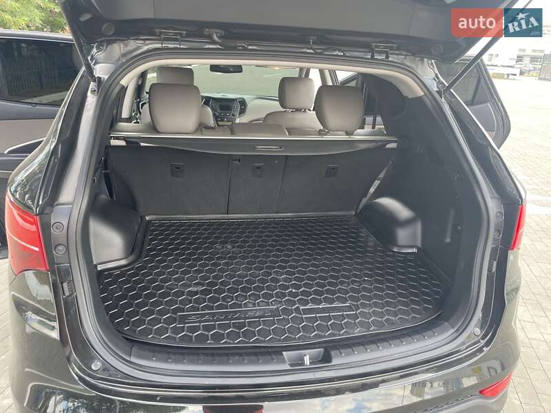 Позашляховик / Кросовер Hyundai Santa FE 2014 в Одесі