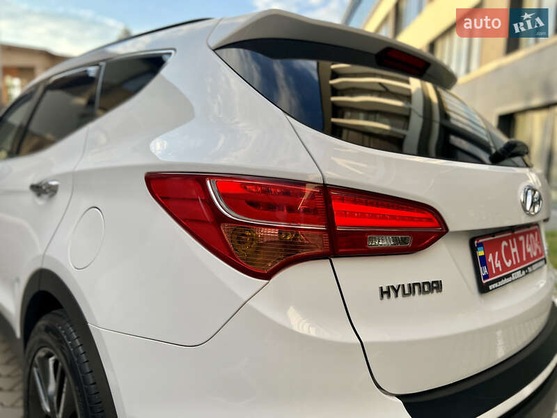 Позашляховик / Кросовер Hyundai Santa FE 2014 в Івано-Франківську