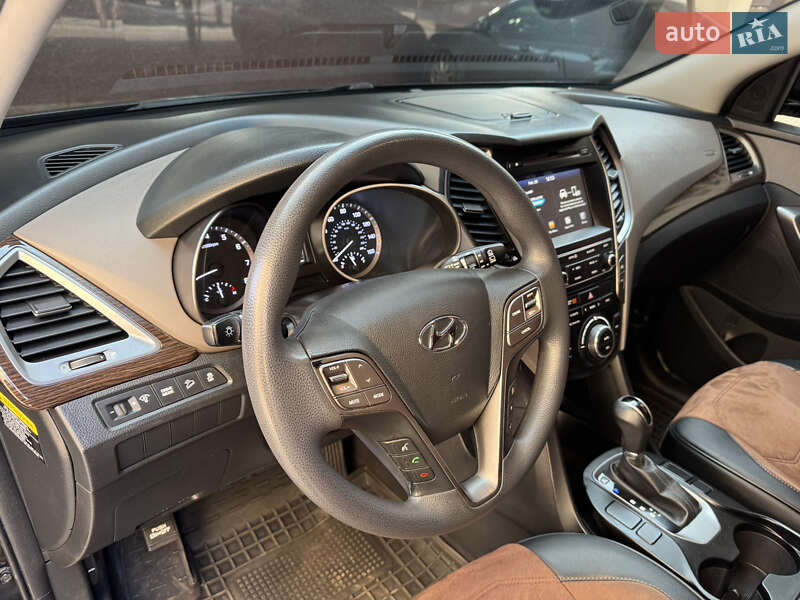 Внедорожник / Кроссовер Hyundai Santa FE 2016 в Одессе
