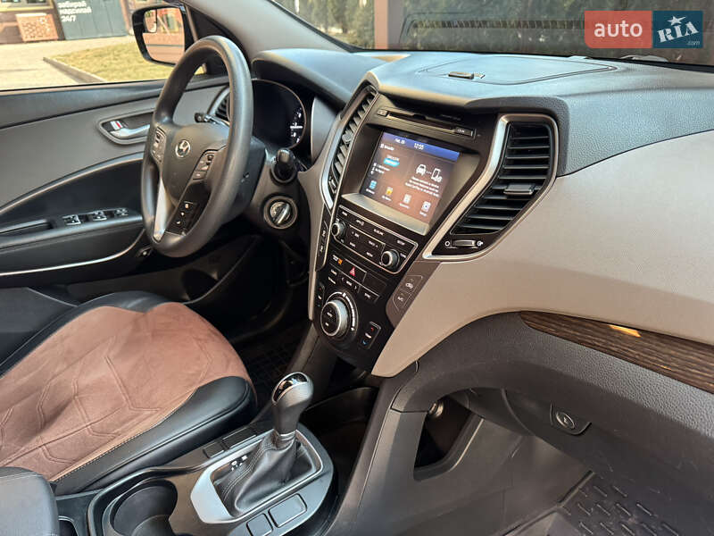 Внедорожник / Кроссовер Hyundai Santa FE 2016 в Одессе