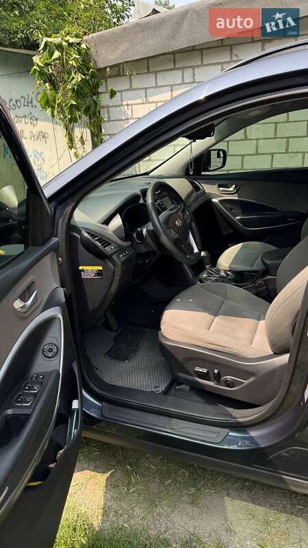 Позашляховик / Кросовер Hyundai Santa FE 2015 в Запоріжжі