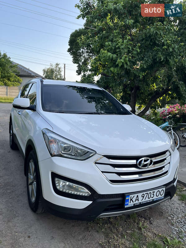 Позашляховик / Кросовер Hyundai Santa FE 2015 в Ставищі