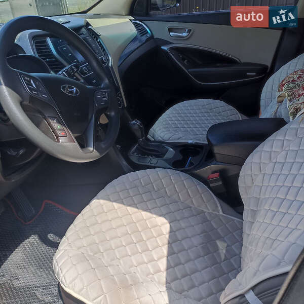 Позашляховик / Кросовер Hyundai Santa FE 2017 в Бучі