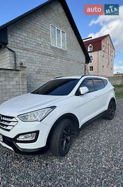 Внедорожник / Кроссовер Hyundai Santa FE 2015 в Киеве
