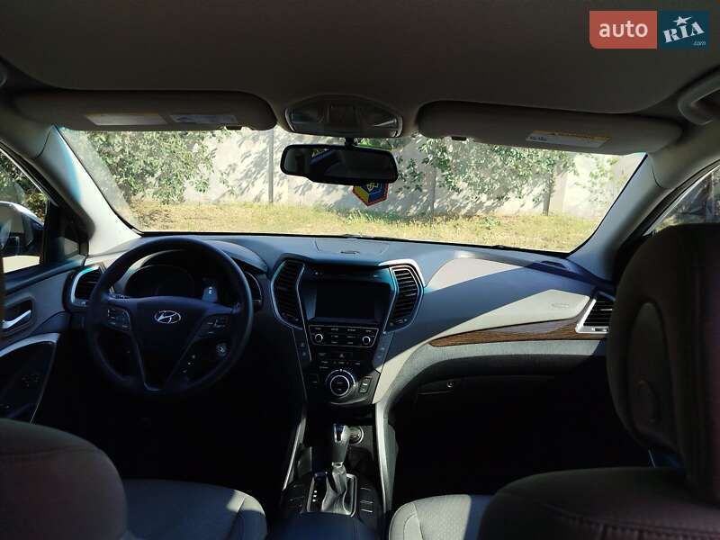 Позашляховик / Кросовер Hyundai Santa FE 2016 в Одесі