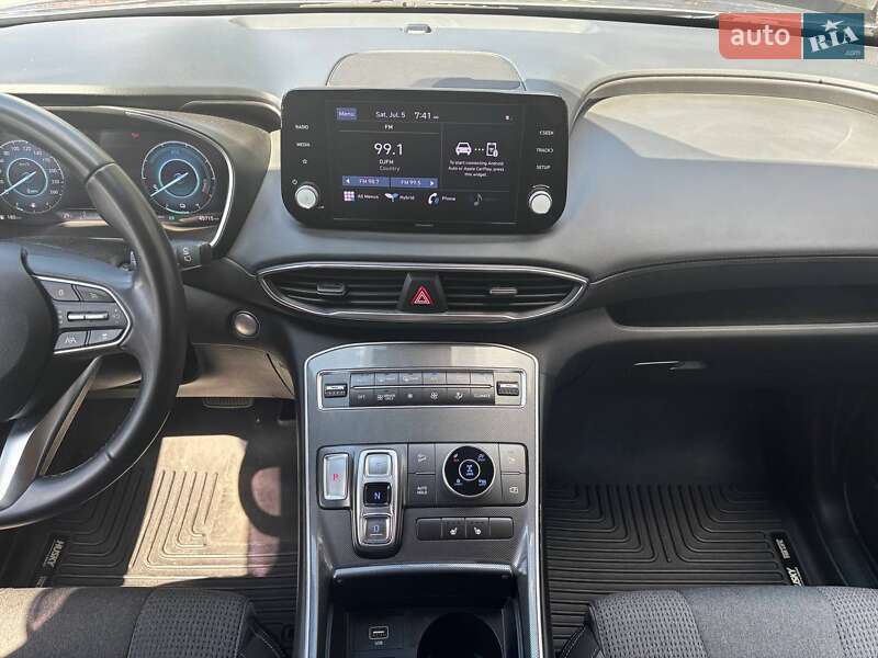 Позашляховик / Кросовер Hyundai Santa FE 2022 в Полтаві