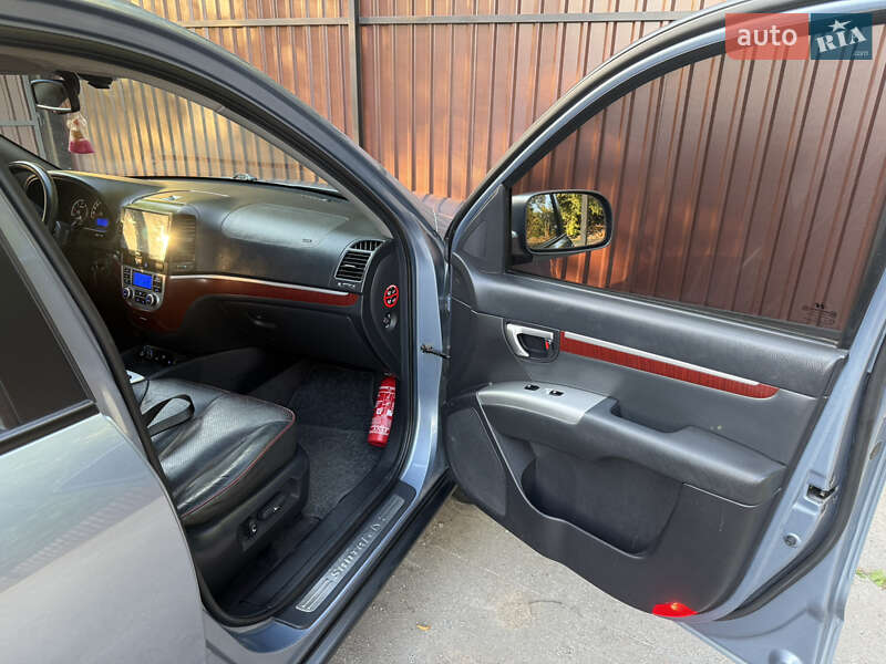 Позашляховик / Кросовер Hyundai Santa FE 2006 в Звягелі