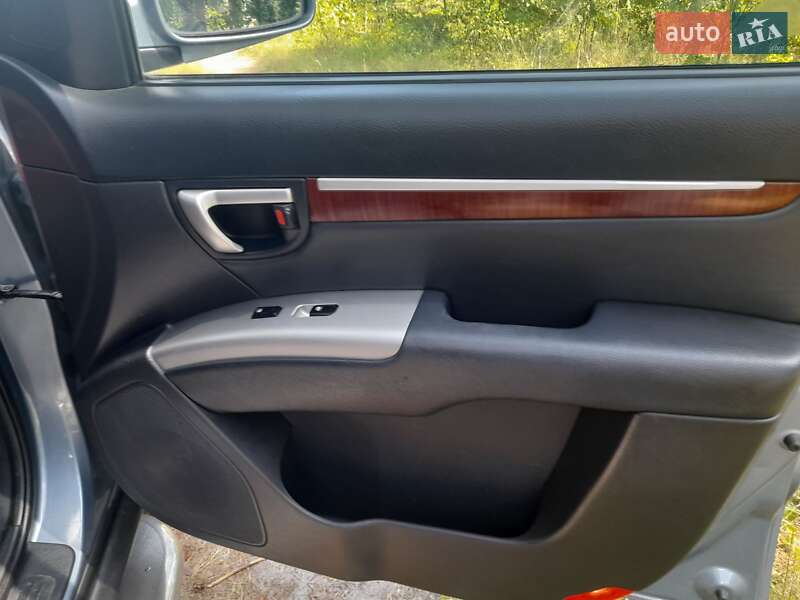 Позашляховик / Кросовер Hyundai Santa FE 2007 в Славуті