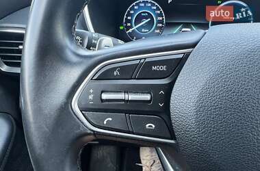 Позашляховик / Кросовер Hyundai Santa FE 2022 в 