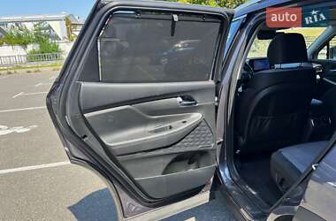 Позашляховик / Кросовер Hyundai Santa FE 2022 в 